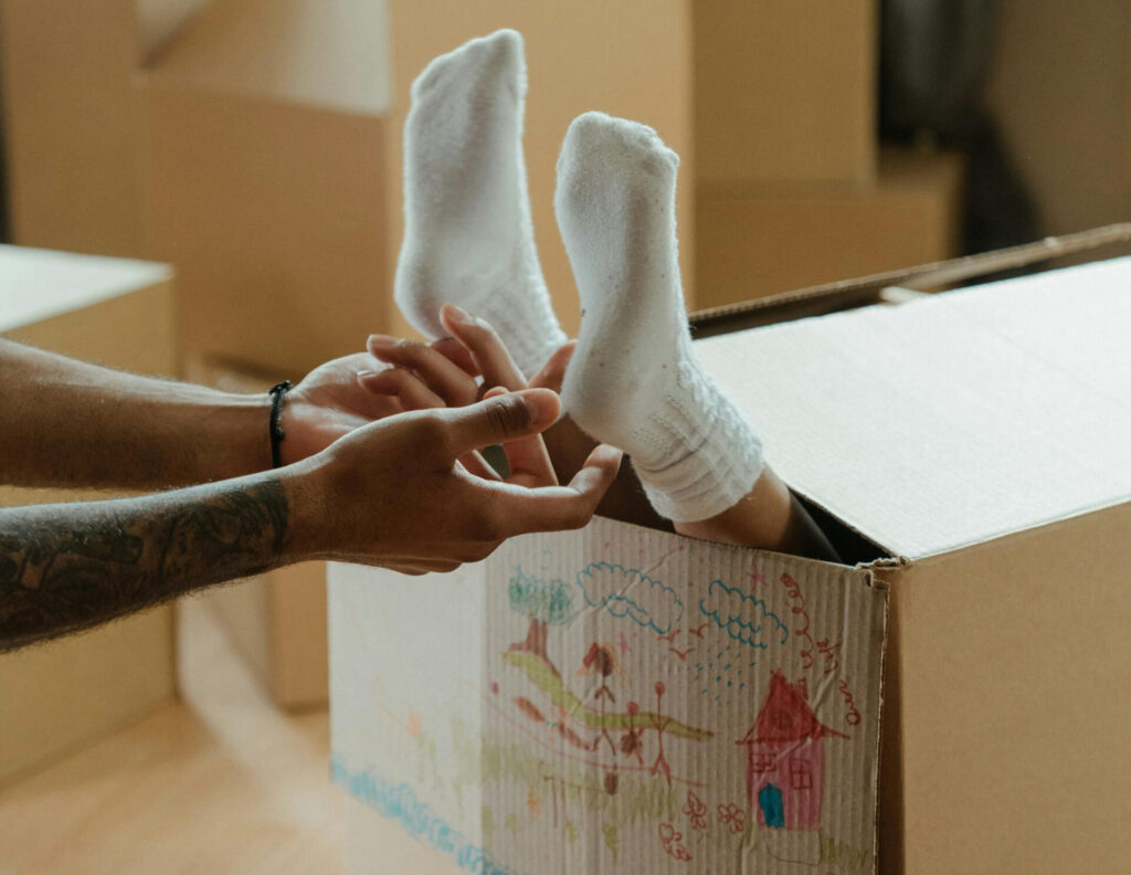 Top Questions to Ask Your Realtor When Moving with Kids | Family-Friendly Moving Guide, Pro100movers